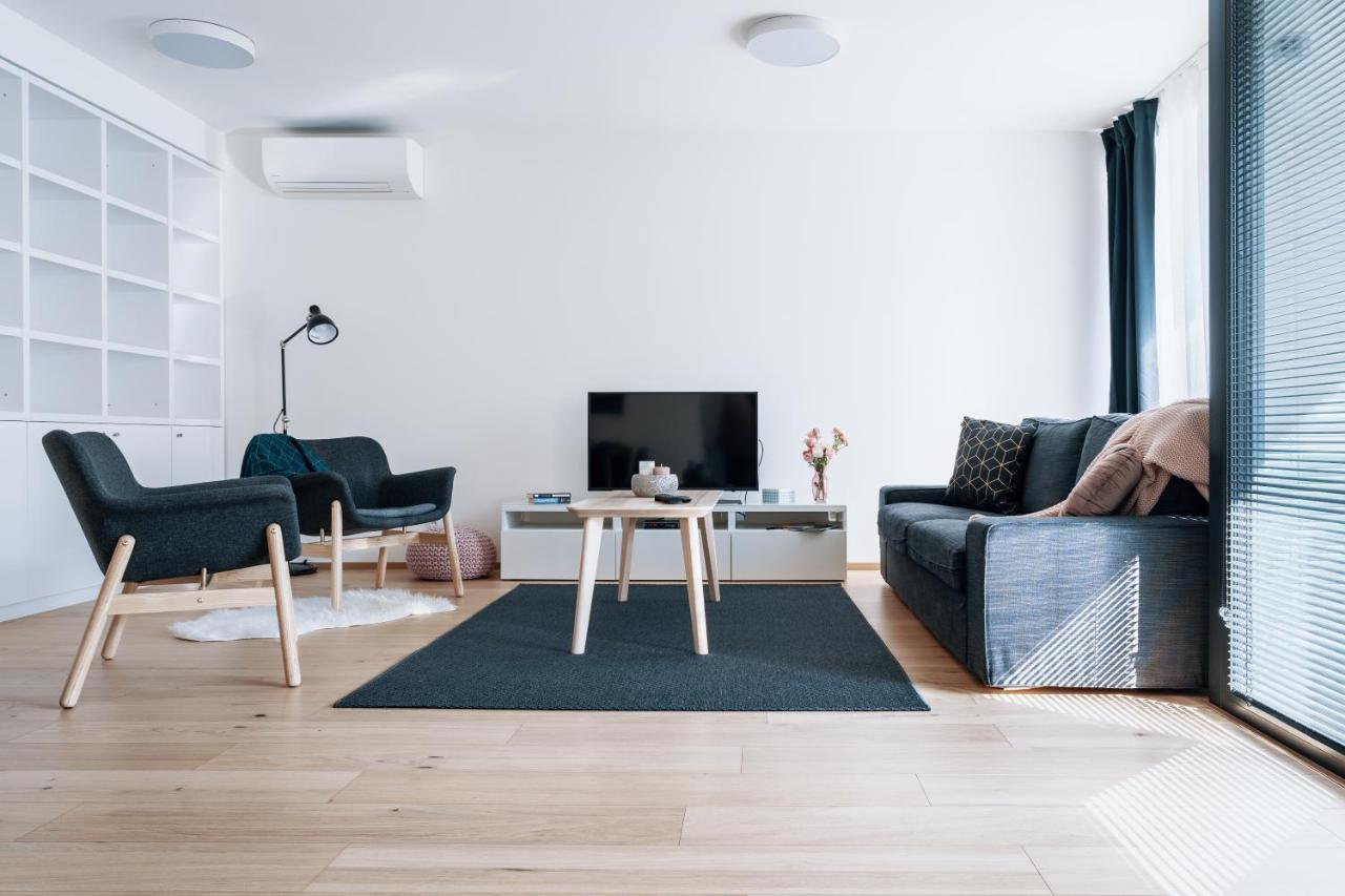 Smart & Green Living By Ambiente บราติสลาวา ภายนอก รูปภาพ